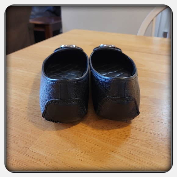 EUC Woman's Michael Kors Black Lillie Moccasins Size 10M - Picture 4 of 9